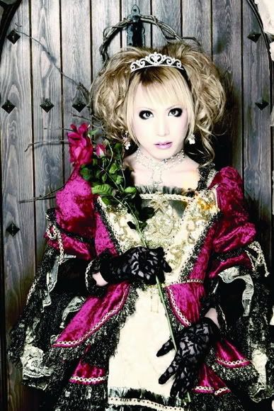 HIZAKI18