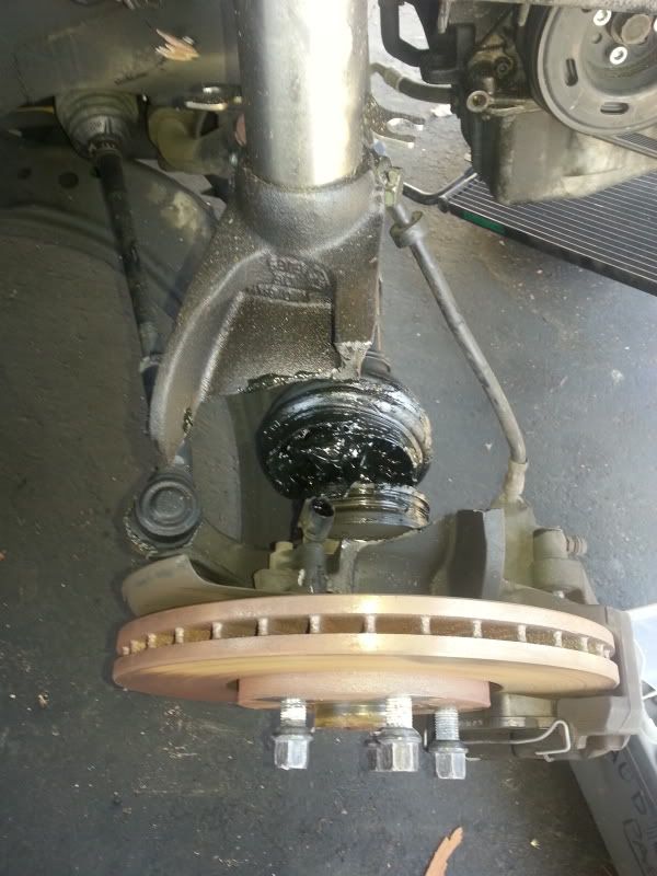 [San Diego] Cracked steering knuckle ( any cheap mobile mechanics or