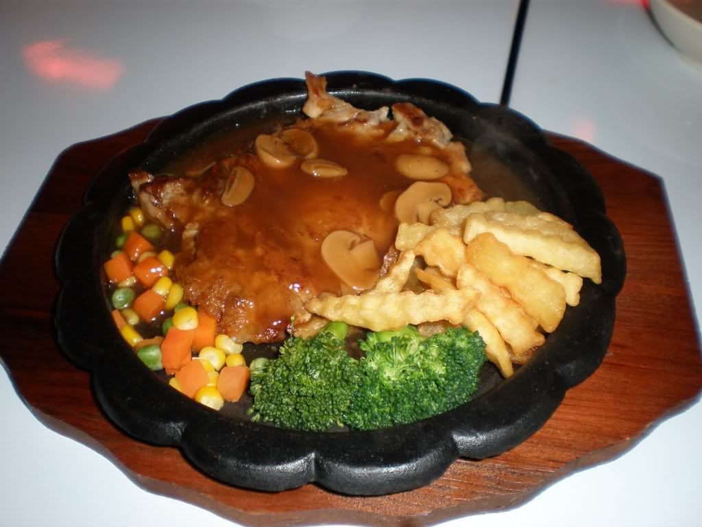 Maido Cafe