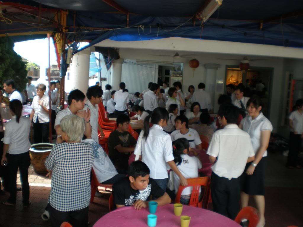 佛堂开法会