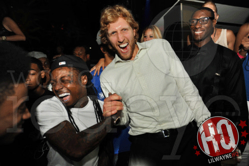 Lil Wayne Parties With The Mavs