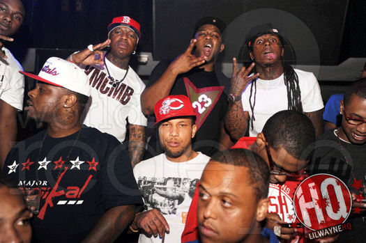 Lil Wayne Parties With The Mavs