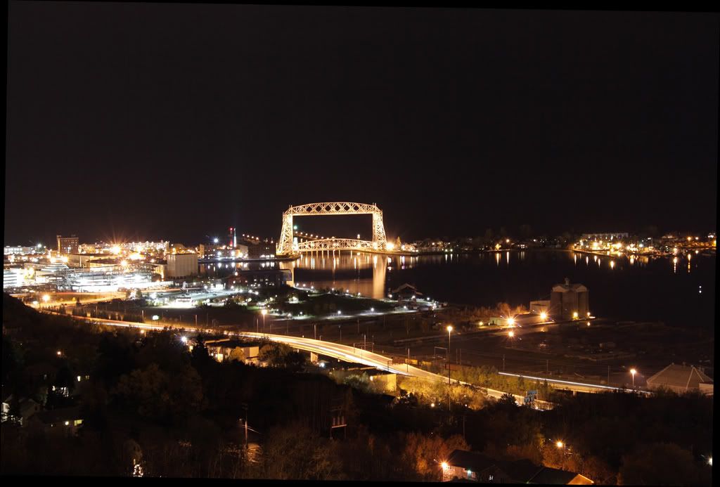 IMAGE: http://i231.photobucket.com/albums/ee207/chase-aise/Duluth09/lift_bridge.jpg