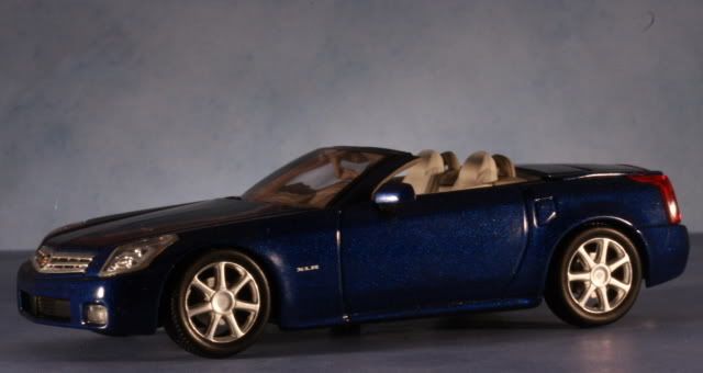 cadillac xlr diecast model cars