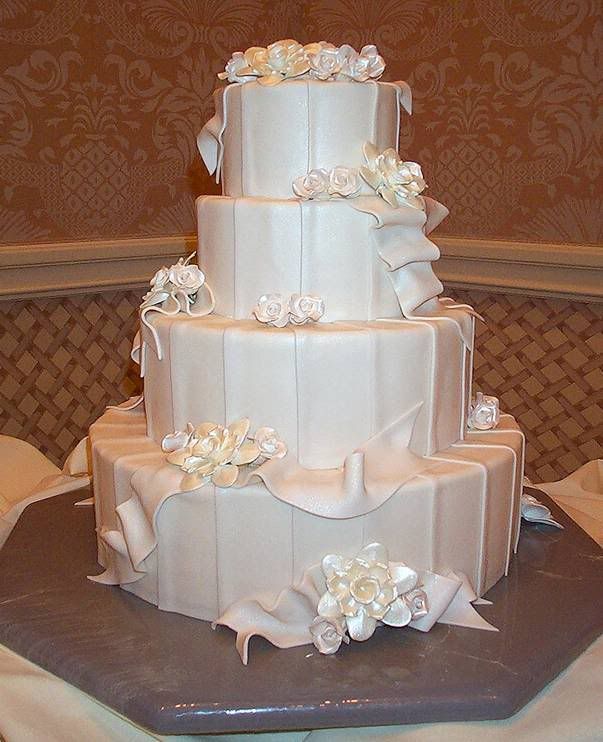 square wedding cakes pictures. square wedding cakes