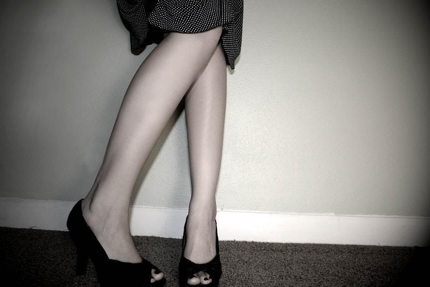 IMAGE: http://i231.photobucket.com/albums/ee269/autumnd_01/canon-2.jpg