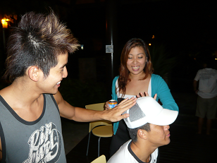 Edison & Nicole teasing Levin's rather Botak Head!