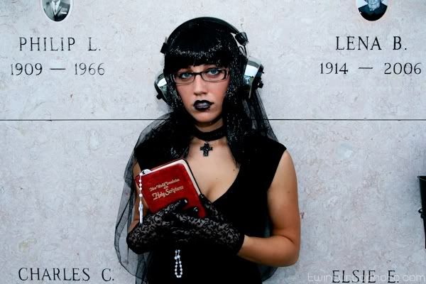 IMAGE: http://i231.photobucket.com/albums/ee313/twinturbo_photo/IMG_4703.jpg