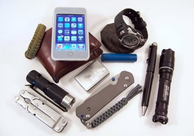 lm technologies bracelet. Paracord bracelet. Leatherman Plulse RA Clicky 140C Armour Zippo