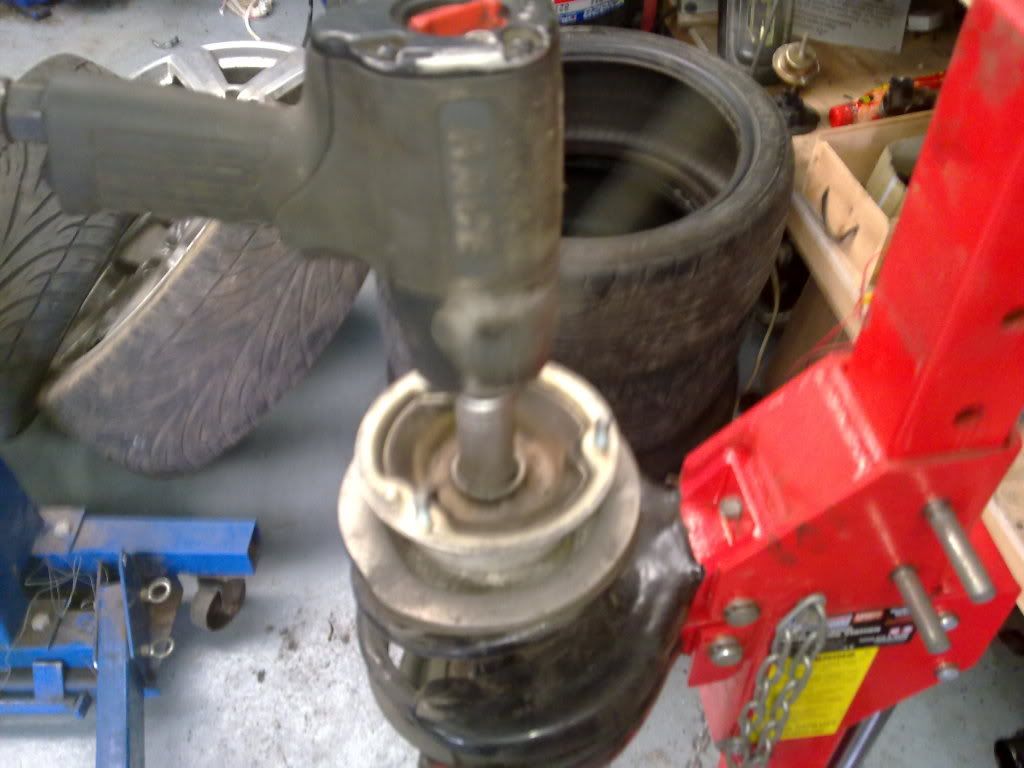 How to Fit lowering springs E46 19982005 Forums