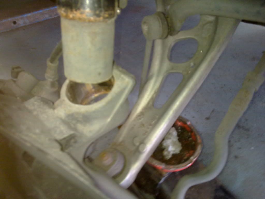 How to Fit lowering springs E46 19982005 Forums