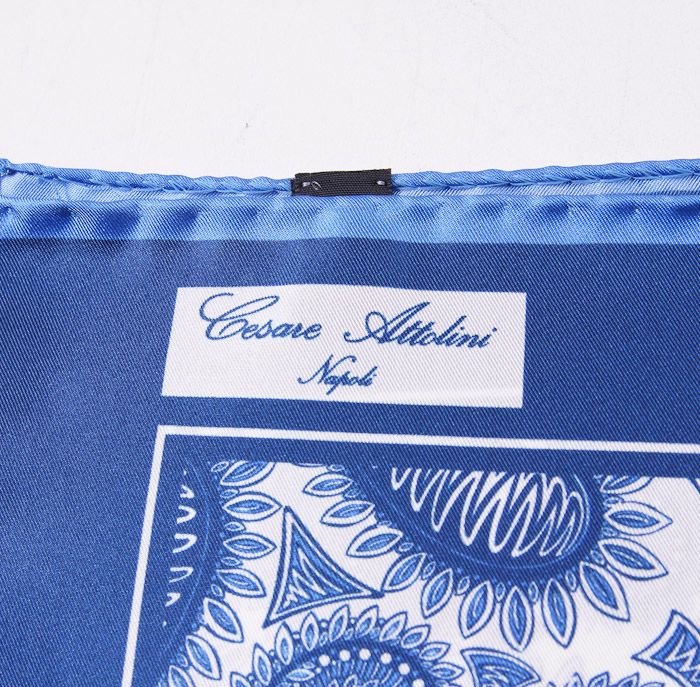 Cesare Attolini Navy Blue Paisley 100/% Silk Pocket Square NWT Handmade in Italy